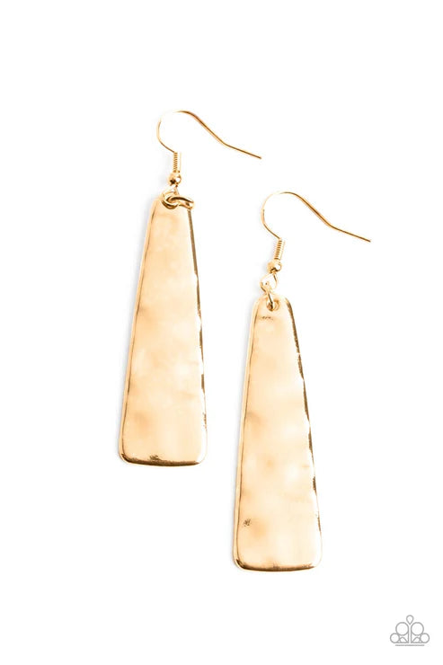 Paparazzi - Detailed Definition - Gold Earrings