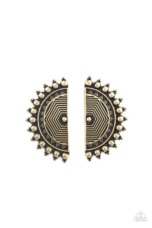 Paparazzi - Fiercely Fanned Out - Brass Earrings