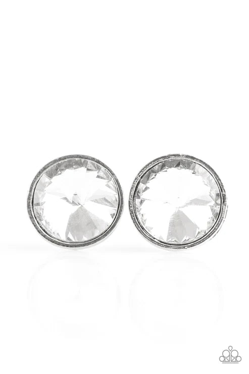 Paparazzi - I Want to be a Millionaire - White Earrings