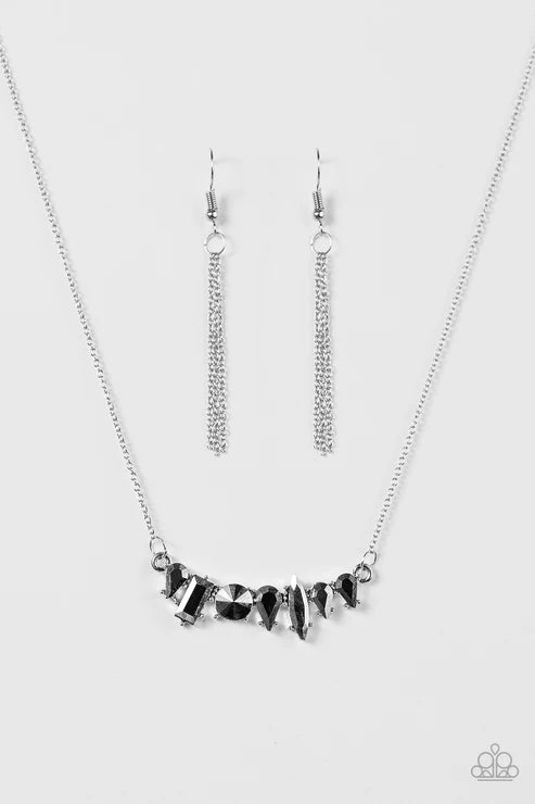 Paparazzi - Living The Luxe Life - Silver Necklace