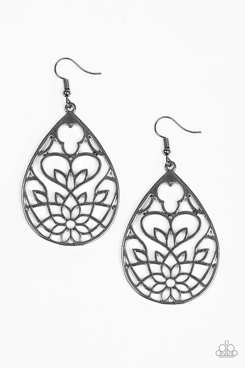 Paparazzi - Lovely Lotus - Black Earrings