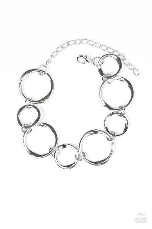 Paparazzi - Metal Melody - Silver Bracelet