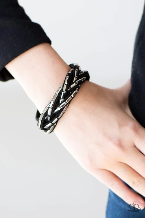 Paparazzi - Rock Legend - Black Bracelet