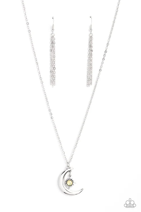 Paparazzi -Stellar Sway - Yellow Necklace