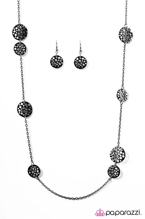 Paparazzi - The Holey Grail - Black Necklace