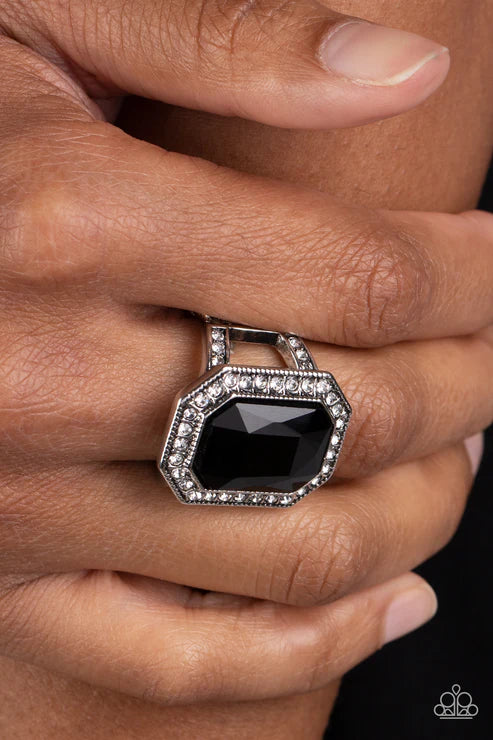 Paparazzi - A Royal Welcome - Black Ring