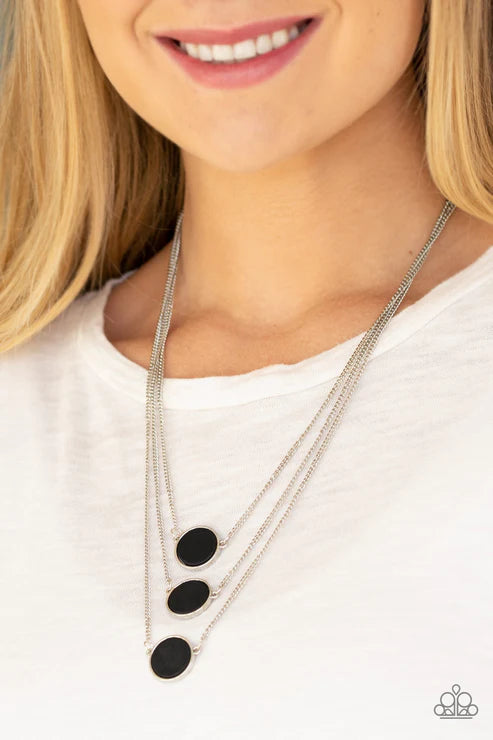 Paparazzi - CEO of Chic - Black Necklace