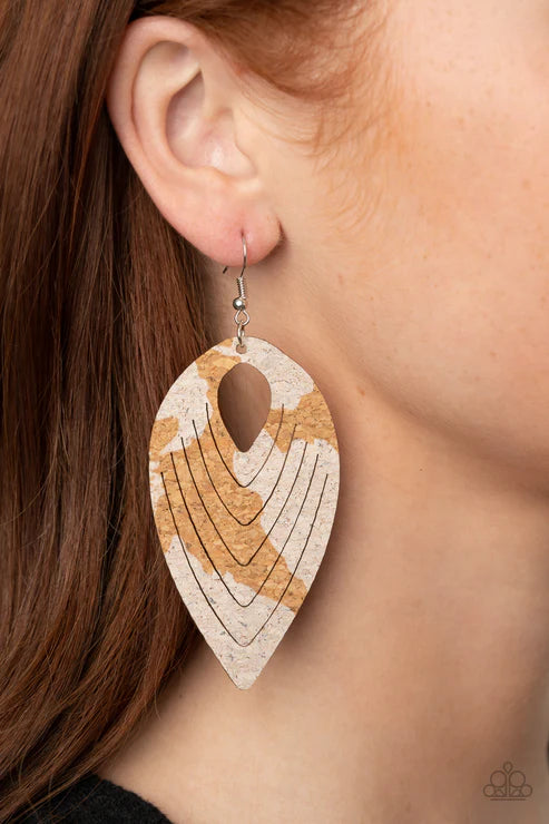 Paparazzi - Cork Cabana - White Earrings