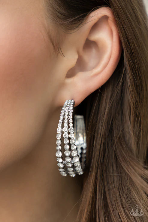 Paparazzi - Cosmopolitan Cool - White Earrings
