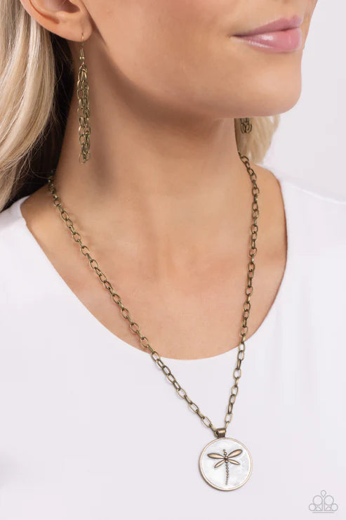 Paparazzi - Decorative Dragonfly - Brass Necklace