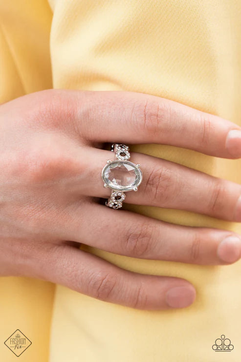 Paparazzi - Devoted to Dazzle - White Ring