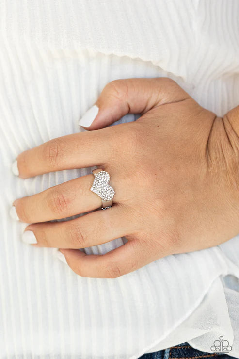 Paparazzi - Heart of Bling - White Ring