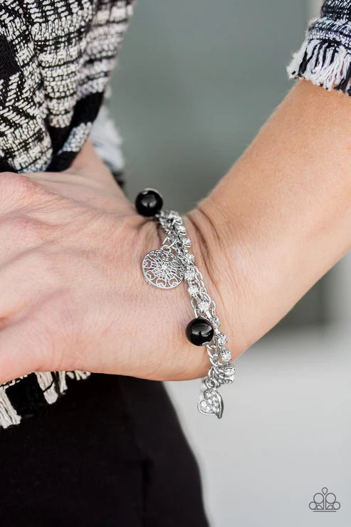 Paparazzi - Hollywood Sweetheart - Black Bracelet