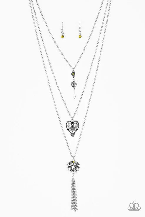Paparazzi - Love Opens All Doors - Green Necklace