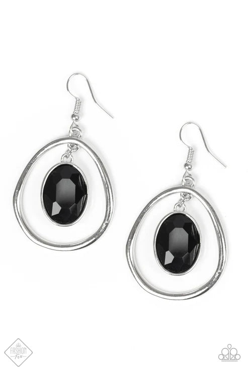 Paparazzi - Make NOIR Mistake - Black Earrings