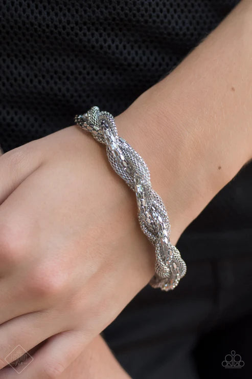 Paparazzi - Metal Marvel - Silver Bracelet