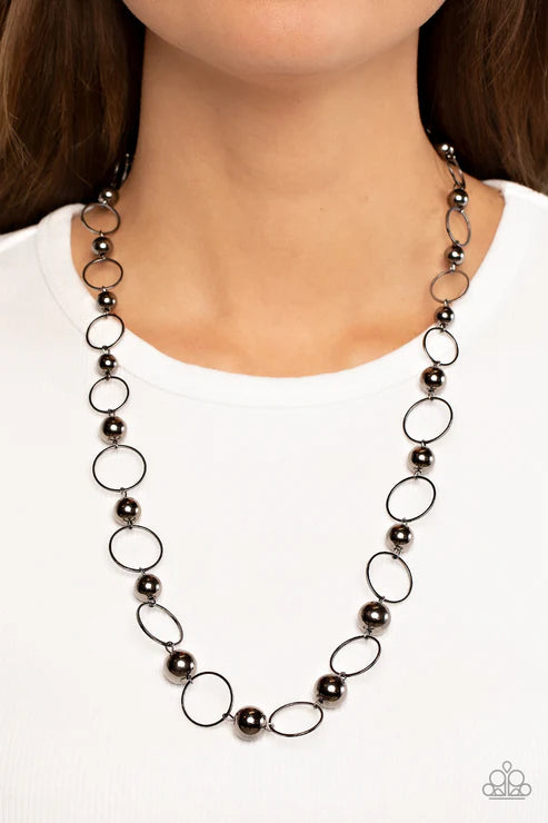 Paparazzi - Metro Milestone - Black Necklace