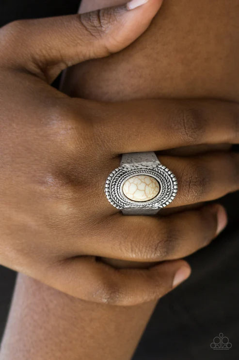 Paparazzi - Modern Mesa - White Ring