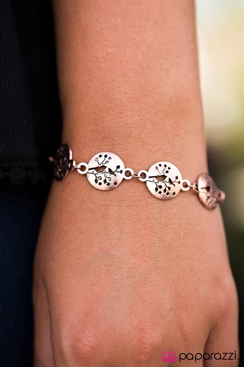 Paparazzi - NEST In Peace - Copper Bracelet
