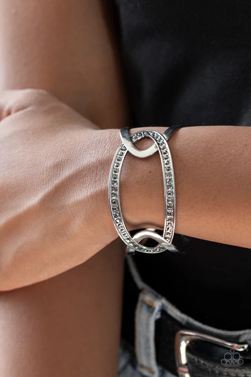 Paparazzi - Never A Dull Moment - Silver Bracelet
