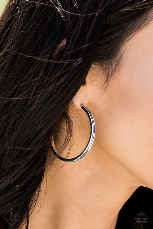 Paparazzi - Retro Ranch Style - Silver Earrings