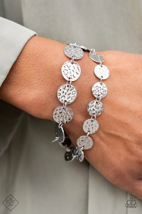 Paparazzi - Rooted to the SPOTLIGHT - Silver Bracelet