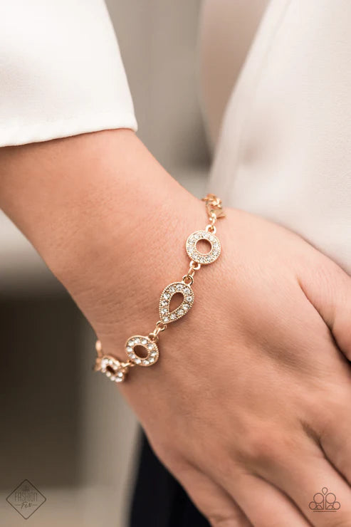 Paparazzi - Royally Refined - Gold Bracelet