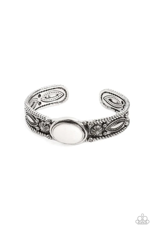 Paparazzi - Rural Repose - White Bracelet