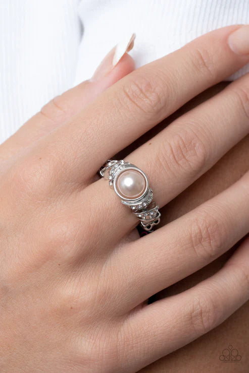 Paparazzi - Selfie Status - Brown Ring