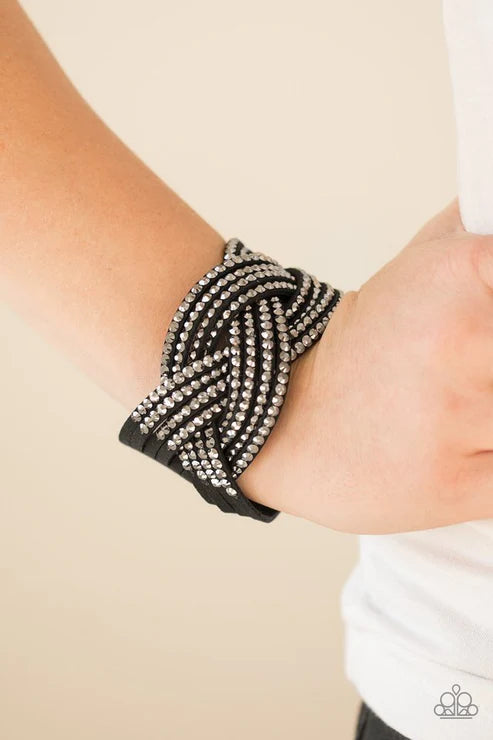Paparazzi - Top Class Chic - Black Bracelet