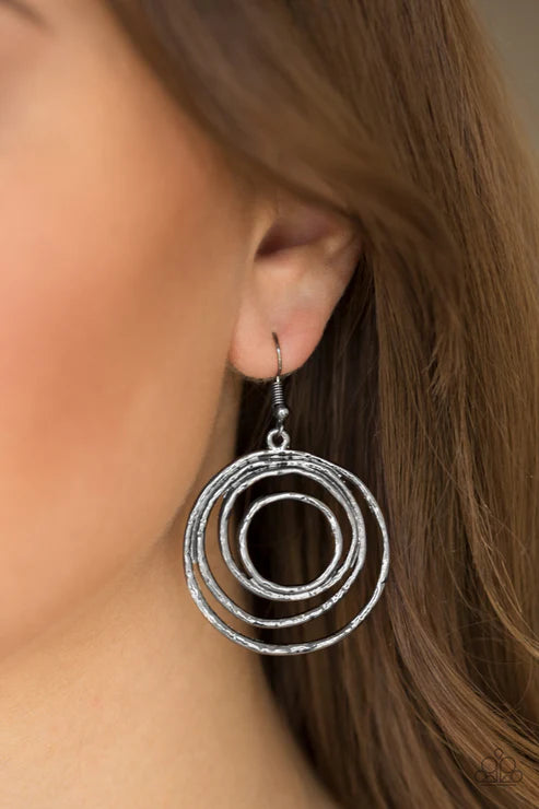Paparazzi - Very Vertigo - Black Earrings