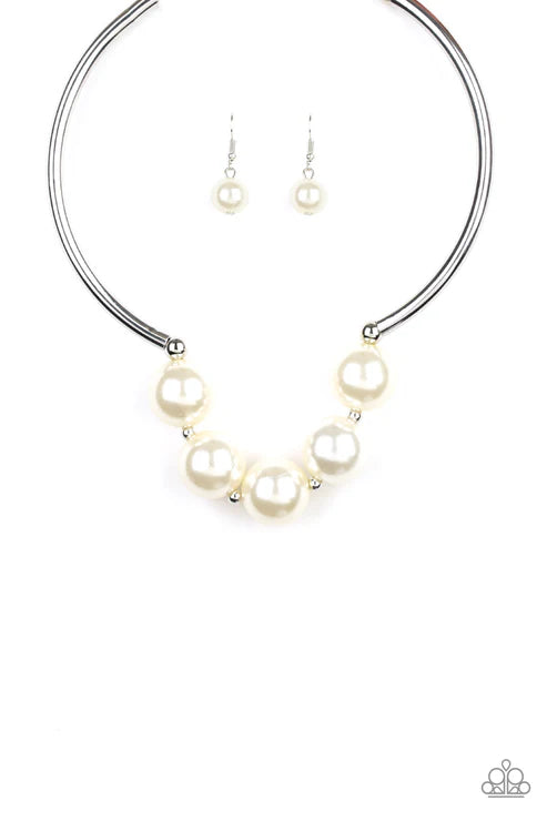 Paparazzi - Welcome to Wall Street - White Necklace