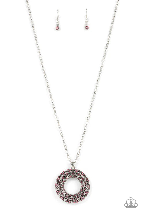 Paparazzi - Wintry Wreath - Pink Necklace